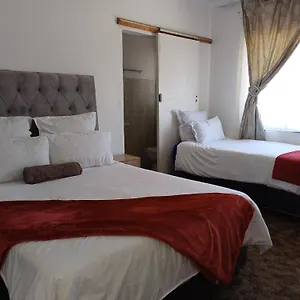 Ojong's Kraaifontein - Eikendel Guest house